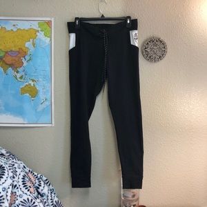 Black Pink Nation leggings size L